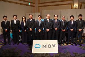 左から5人目が、中島宏・株式会社ディー・エヌ・エー常務執行役員オートモーティブ事業本部長